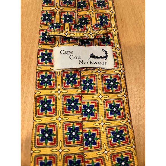 Cape Cod Neckwear Men's 55”x3" Vibrant Multi Color Silk Tie - Picture 2 of 7